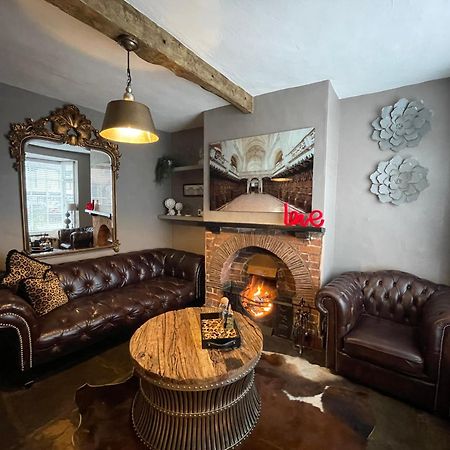 Entire Georgian Luxury Home - 3 Storey- High St Henley-In-Arden -Two Bedrooms-Sleeps 4 Buitenkant foto