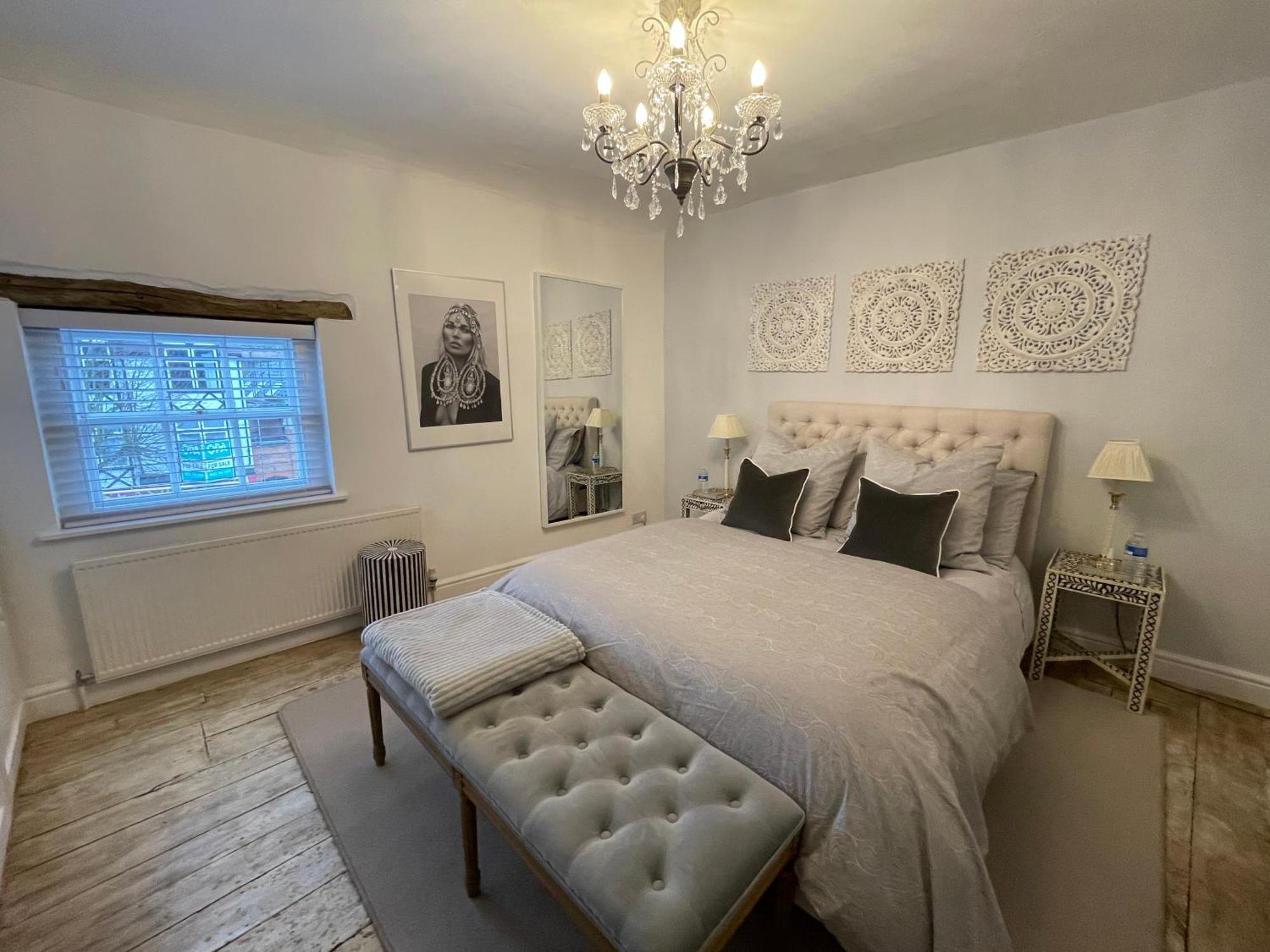 Entire Georgian Luxury Home - 3 Storey- High St Henley-In-Arden -Two Bedrooms-Sleeps 4 Buitenkant foto